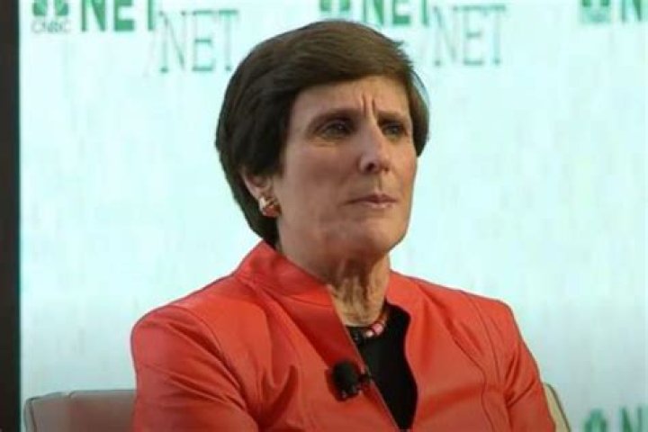 
Top 5 Factors That Contributed to Irene Rosenfeld’s Net Worth: How She Built her Fortune?
