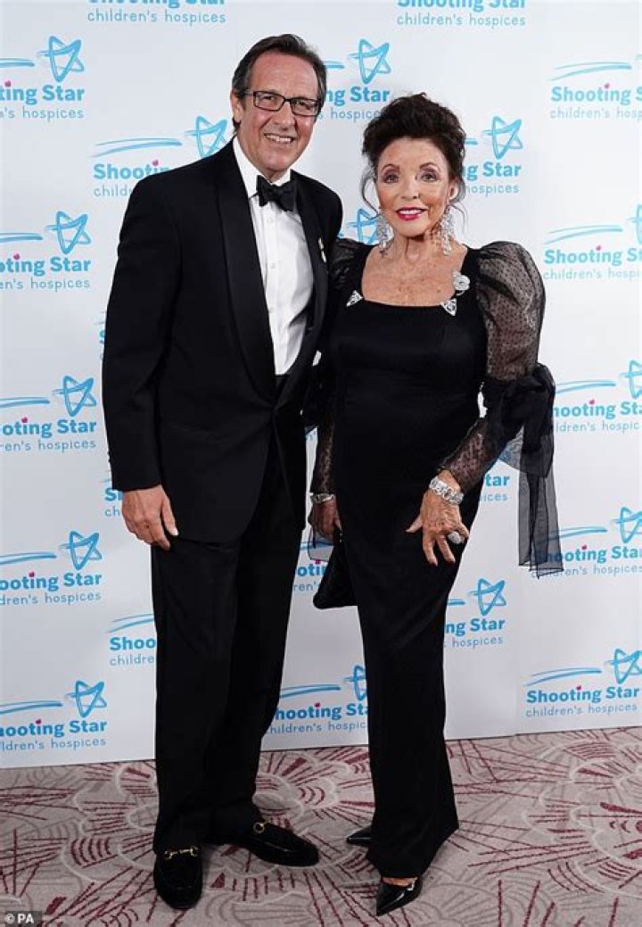 CNN's Joan Walsh Age 60 Married & Separated With Husband! Family Now