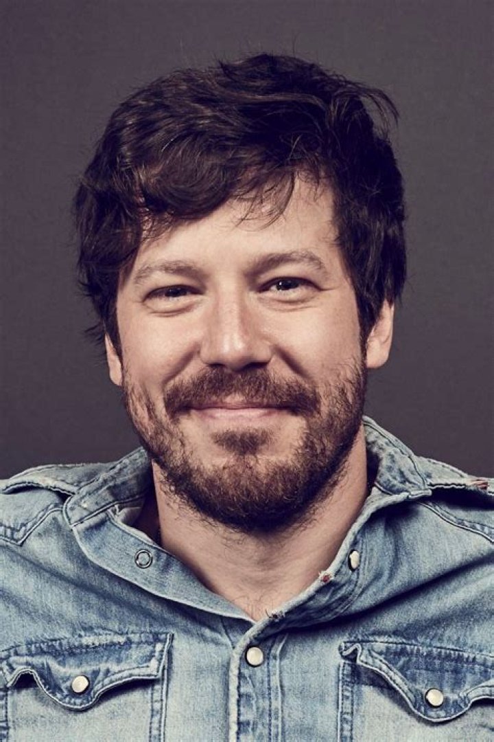 John Gallagher Jr – Biography, Facts & Life Story