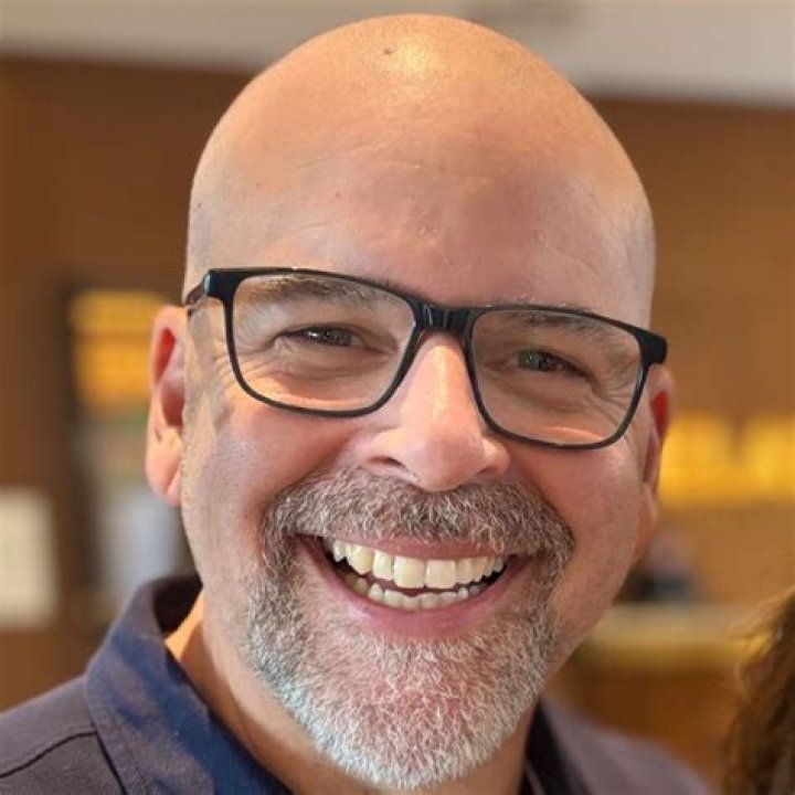 John Oakey KETV, Bio, Wiki, Age, Family, Wife, Salary, and Net Worth