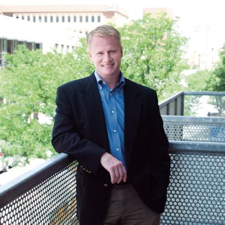 John U Bacon Michigan public Tv, Bio, Wiki, Age, Height, Wife, Salary, and Net Worth