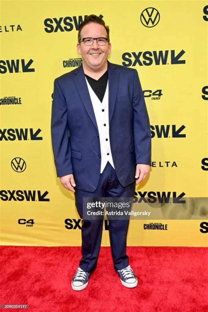 Jon Levine NY Post, Bio, Wiki, Age, Height, Wife, Salary, and Net Worth