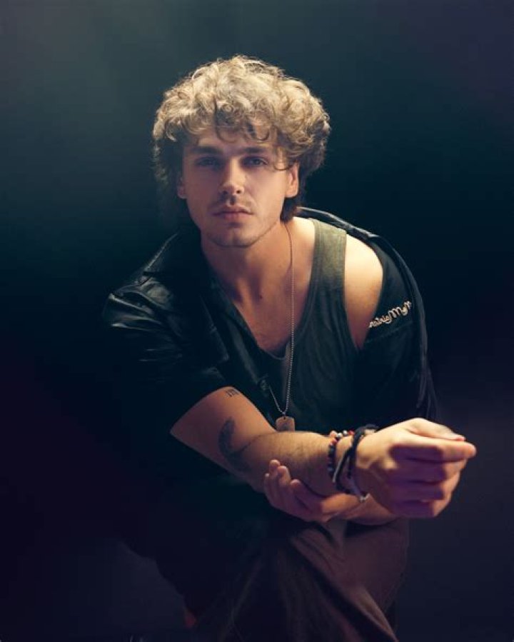 Jonah Marais – Biography, Facts & Life Story