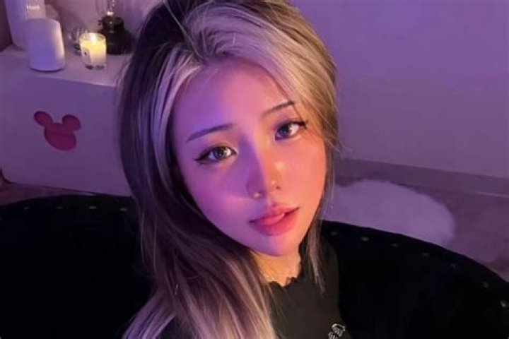 Kaise Twitch Leak: Photos Trending On Fansly