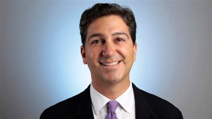 Ken Dilanian NBC News, Bio, Wiki, Age, Height, Family, Spouse, Wedding, Salary, And Net Worth