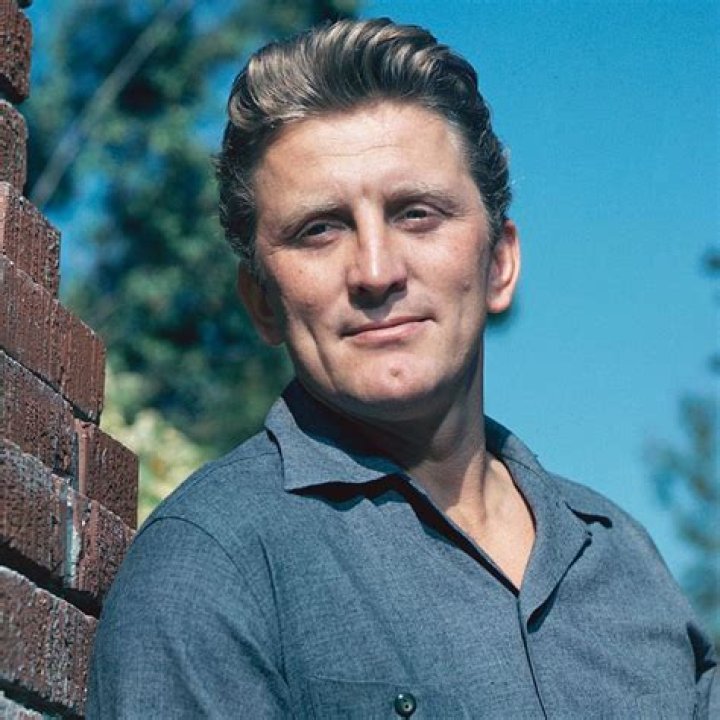 Kirk Douglas – Biography, Facts & Life Story