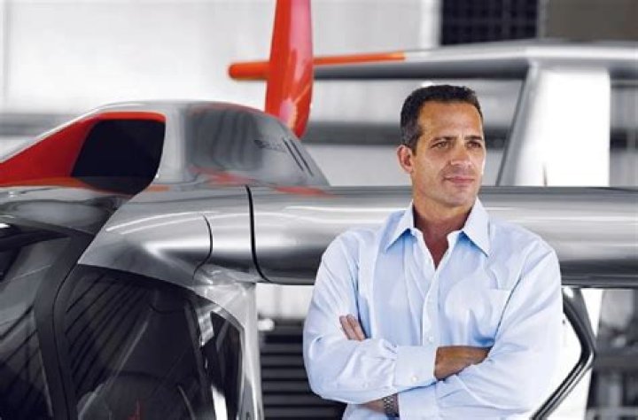 Kirk Hawkins KTLA, Bio, Wiki, Age, Height, Partner, Real Estate, Salary, and Net Worth