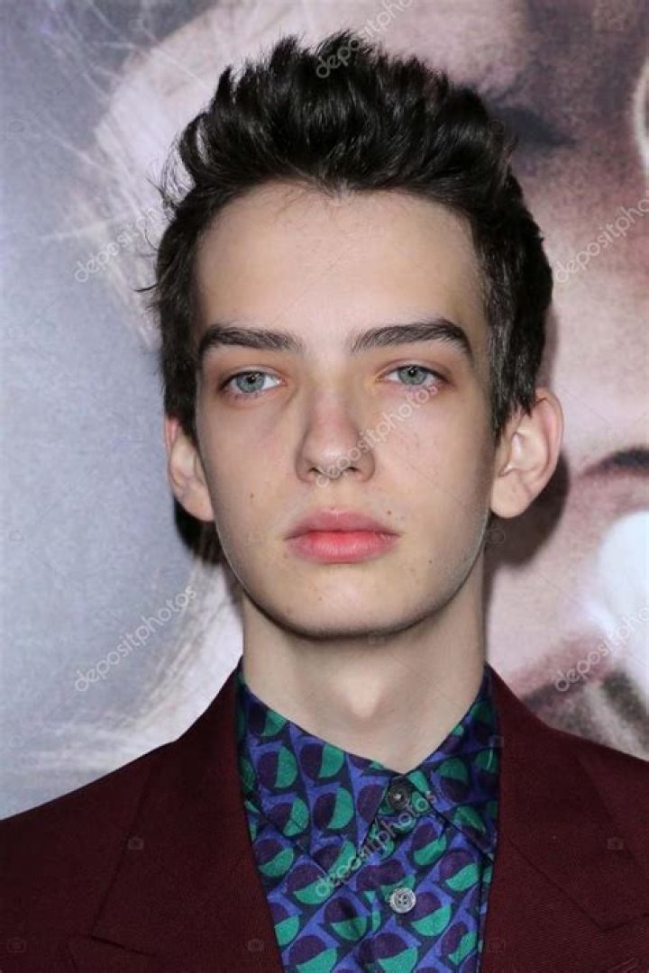 Kodi Smit Mcphee – Biography, Facts & Life Story