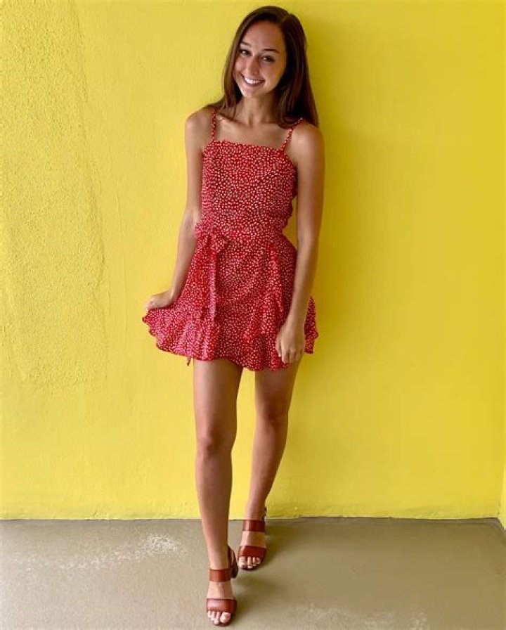 Lauren Hope NBC2, Bio, Wiki, Age, Height, Husband, WMBB, Salary, and Net Worth