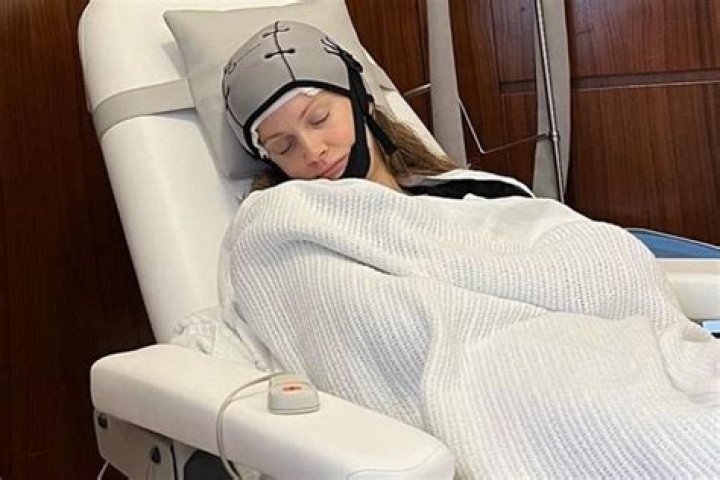 Leanne Hainsby Diagnosed With Breast Cancer, Illness & Health