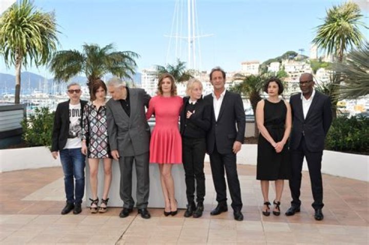 Lola Créton Net Worth – How Much is Créton Worth?