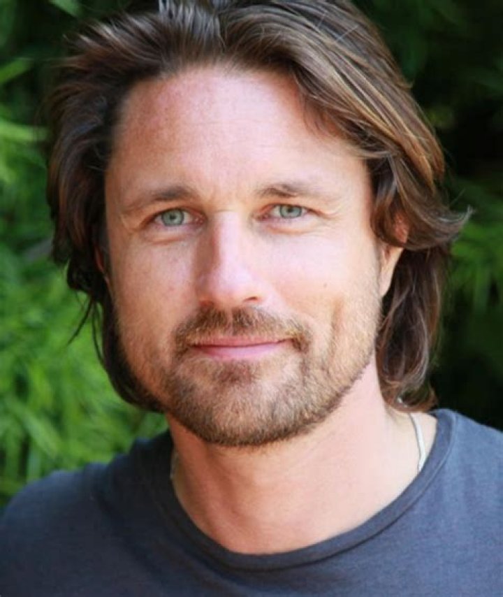 Martin Henderson