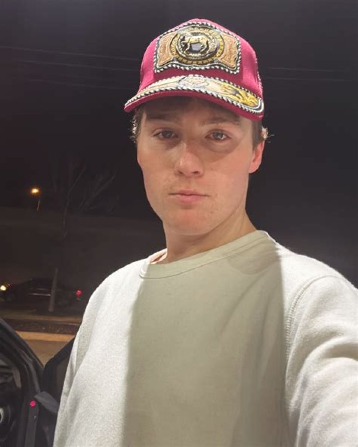 
Meet Max Norris – Mike Norris’ Son And Chuck Norris’ Grandson Is A Well Known Athlete
