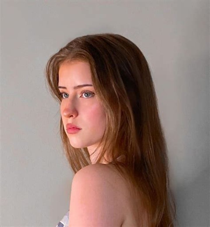 Mira 004 Wiki, Biography, Age, Height, Info, Details, Boyfriend, Birthday