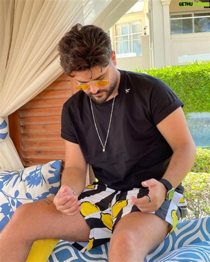 Nassif Zeytoun Wiki, Biographie, Age, Taille, Mariage, Contact & Informations