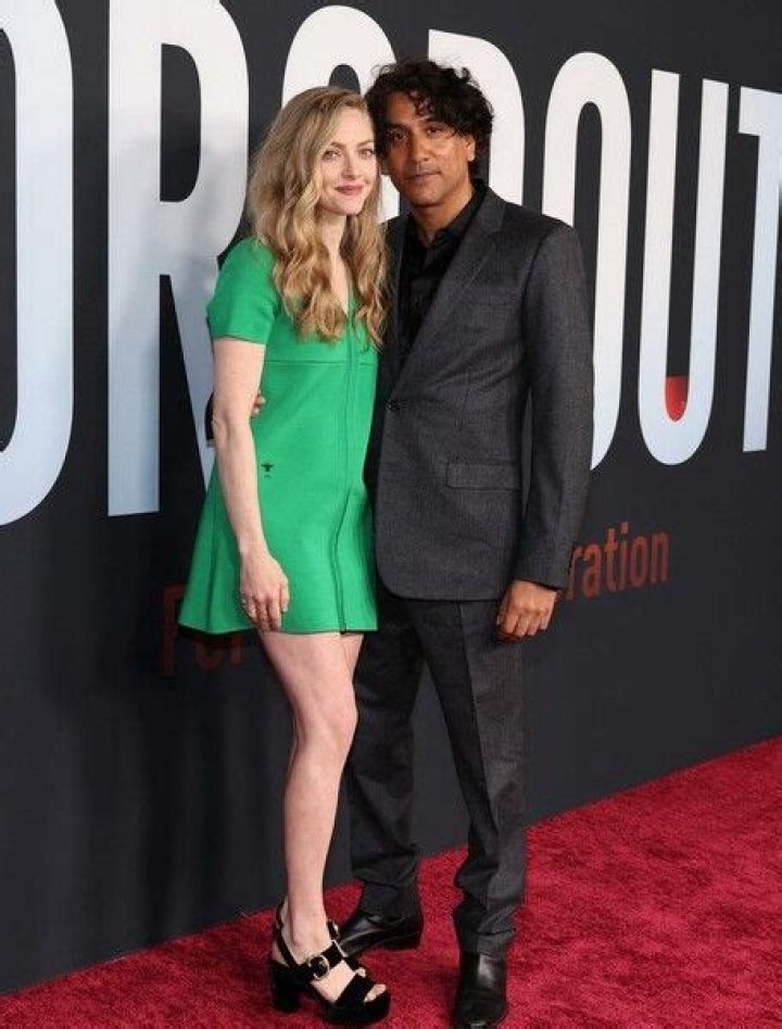 Naveen Andrews Height