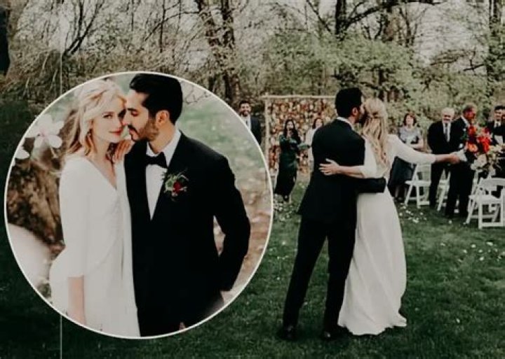 Who Is Elizabeth Lail's Husband Nieku Manshadi? Also Their Wedding, Net Worth & Height Inside