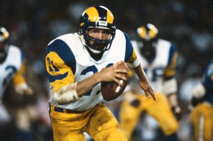 
John Calipari’s Wife Ellen Calipari Calls Him Her Roommate
