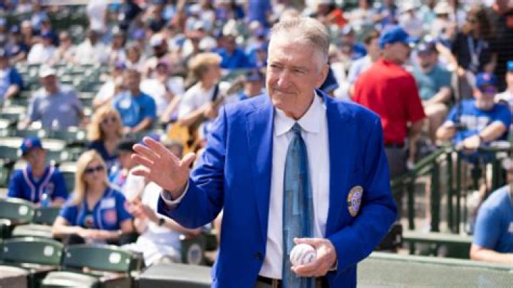 Pat Hughes Cubs Radio 670, Bio, Wiki, Age, Height, Wife, Salary, and Net Worth
