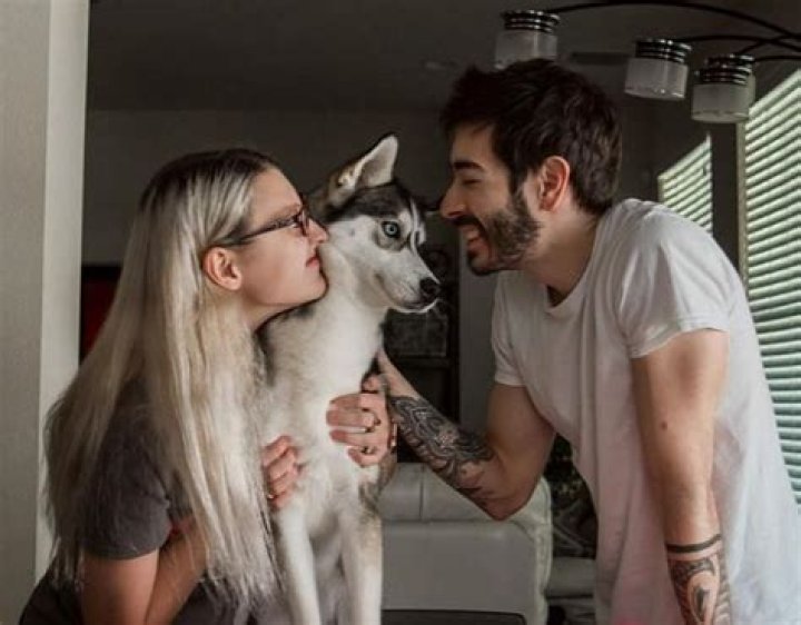 Penguinz0, Twitch's MoistCr1tikal, Girlfriend, Ex-girlfriend, Height, Net Worth and Age