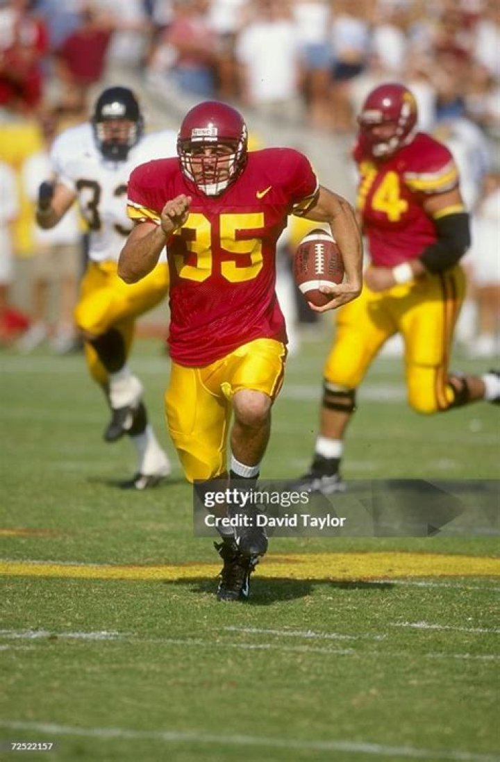 Petros Papadakis AM 570 LA, Bio, Wiki, Age, Podcast, Wife, Salary, and Net Worth