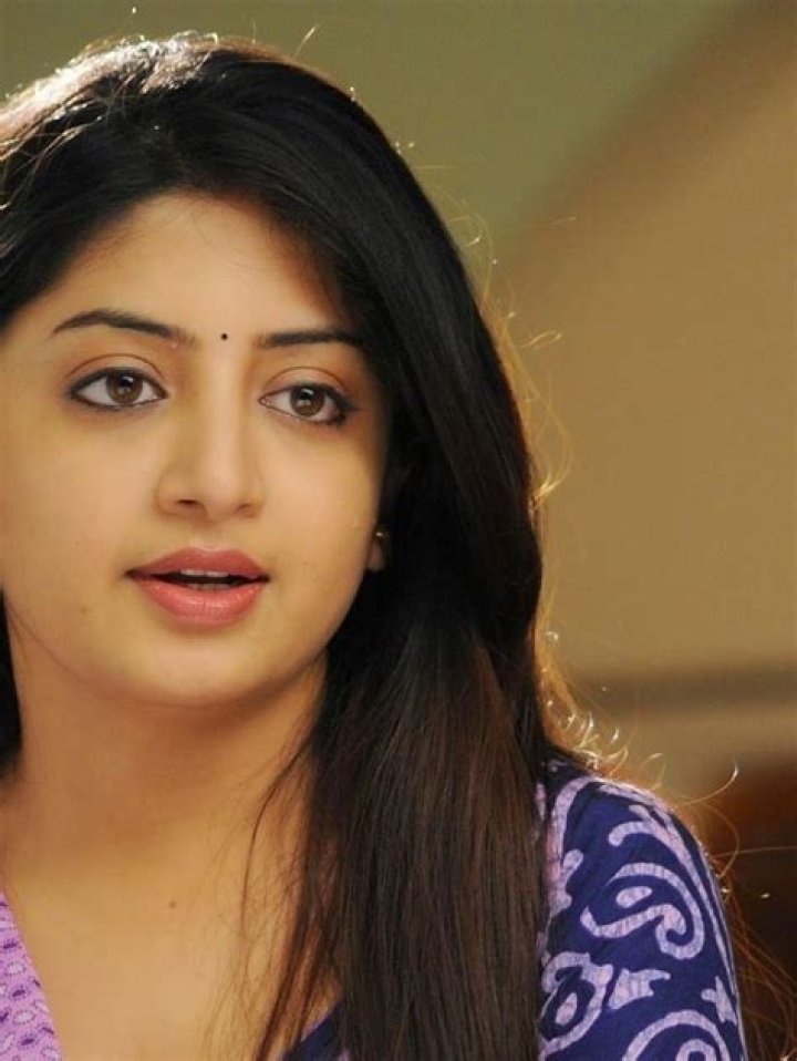 Poonam Kaur – Biography, Facts & Life Story