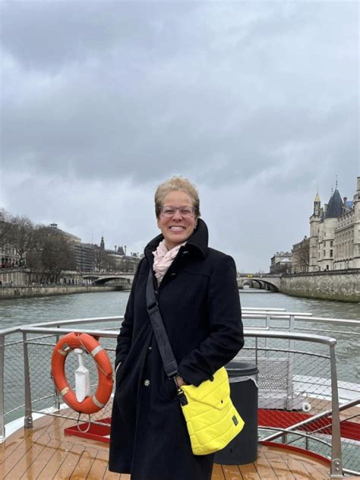 What Is QVC's Host Rachel Boesing Age? Wiki Unfolds: Married, Family & More