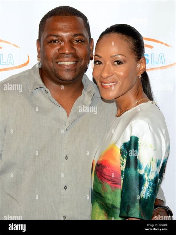 
5 Facts About Mekhi Phifer’s Baby Mama Oni Souratha
