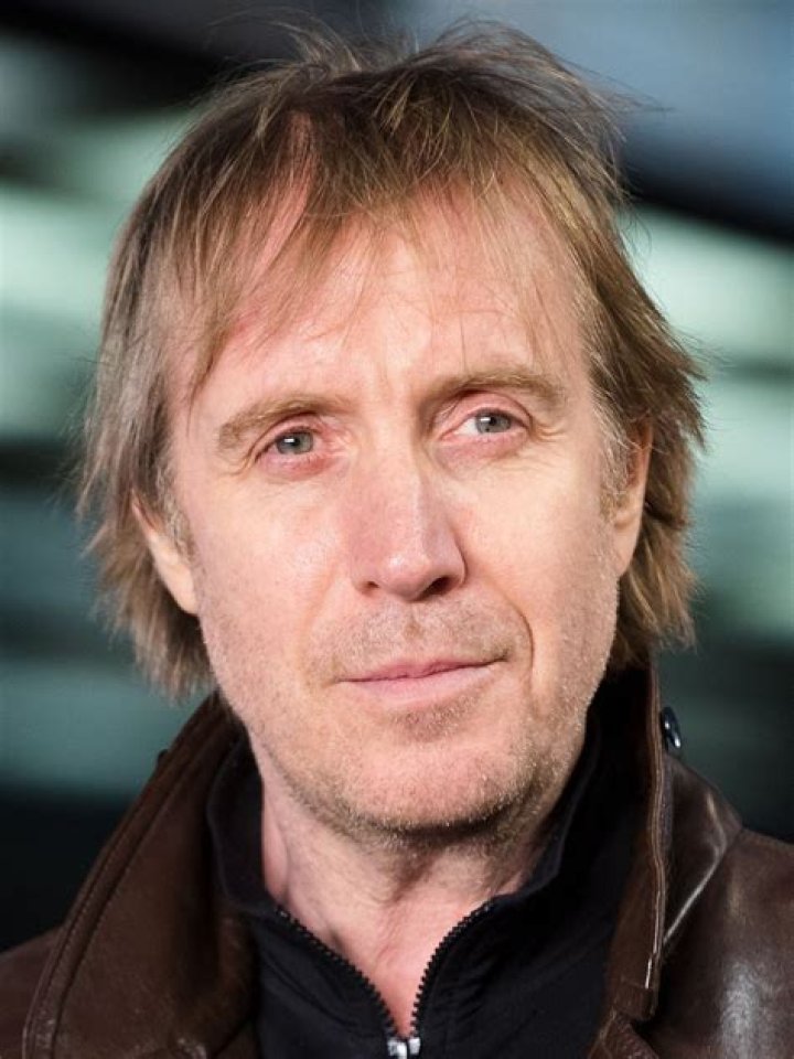 Rhys Ifans – Biography, Facts & Life Story