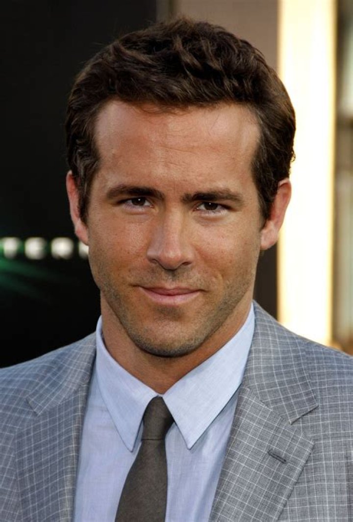 Ryan Reynolds – Biography, Facts & Life Story