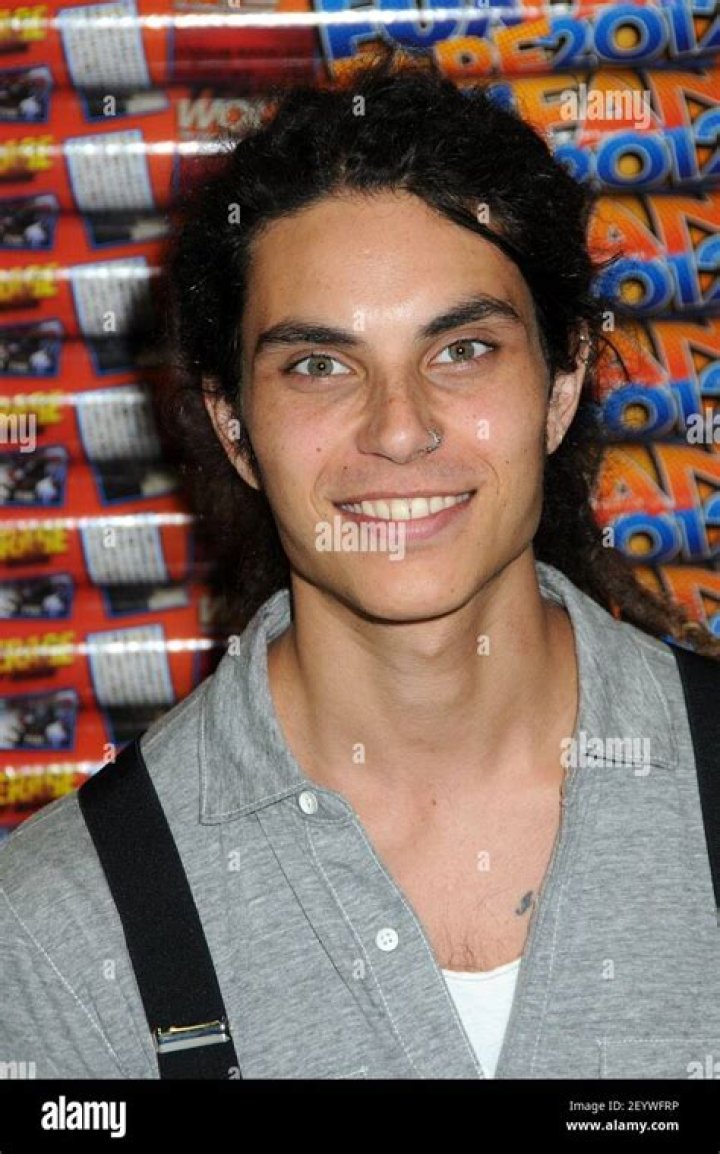 Samuel Larsen – Biography, Facts & Life Story
