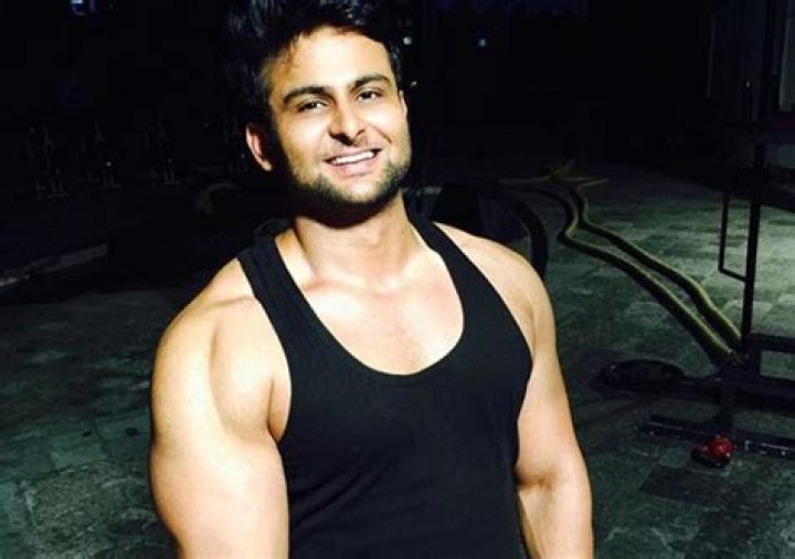 Sanket Bhosale – Biography, Facts & Life Story