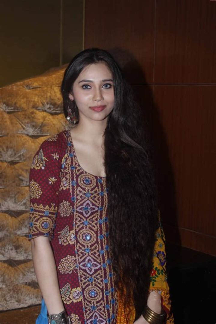 Sasha Agha – Biography, Facts & Life Story