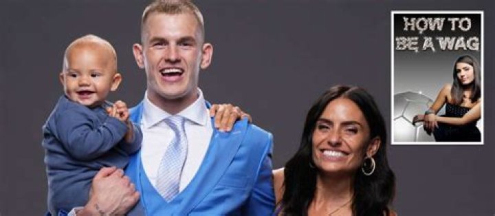 Sean Strickland Ian Garry Wife Layla Anna-Lee Drama: WAG Book