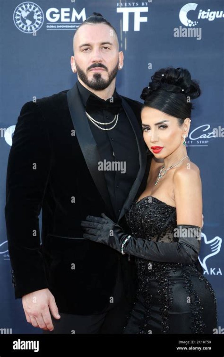 Shakur Sozahdah – Biography, Facts & Life Story