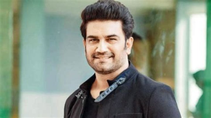 Sharad Kelkar – Biography, Facts & Life Story
