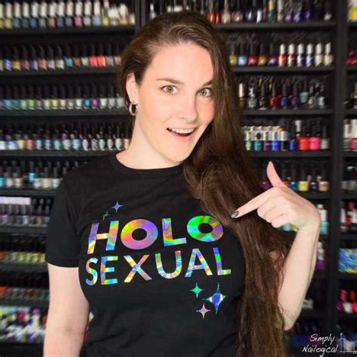 Simply Nailogical Nail, Holo Taco, Bio, Wiki, Age, Ben, Nail Polish, And Net Worth