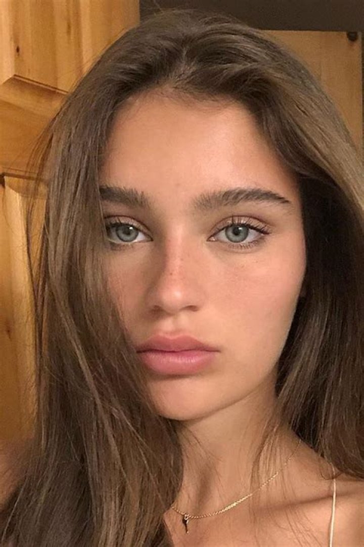Sophi Knight Biography, Facts & Life Story