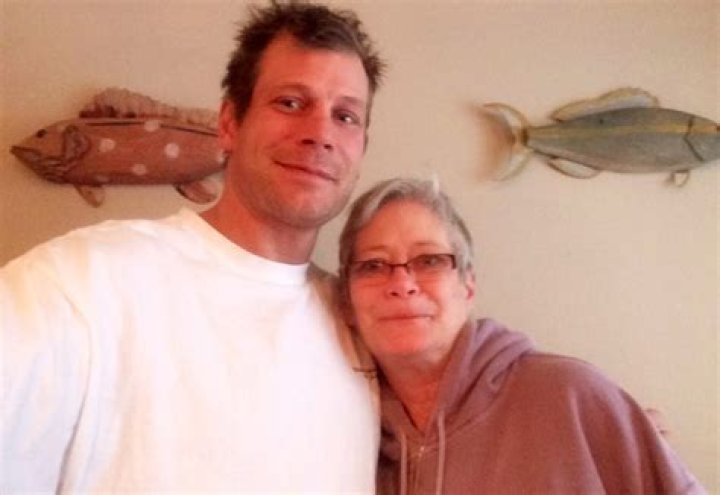 Wiki/Bio, age, divorced, wife, kids, net worth.