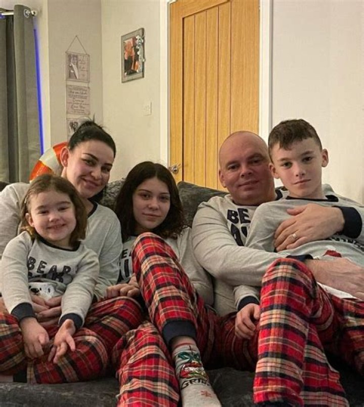 Stuart Bingham's Adorable Family With Wife Is a Gem — Into His Married Life, Kids & House