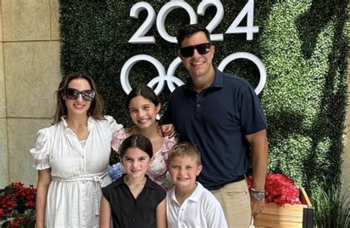 Tom Llamas NBC, Bio, Wiki, Age, Height, Family, Wife, ABC News, Salary, and Net Worth