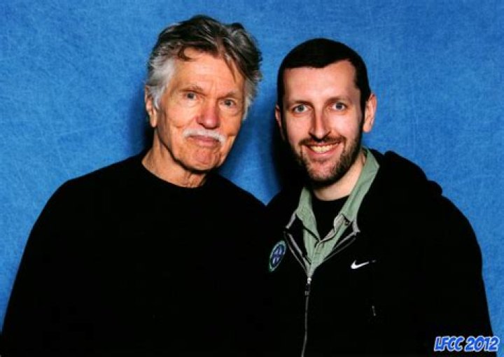 Tom Skerritt Height