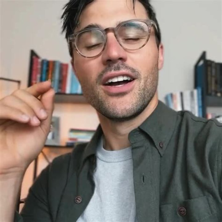 Tommy Lee bio- He was arrested for assaulting ex-wife Pamela Anderson