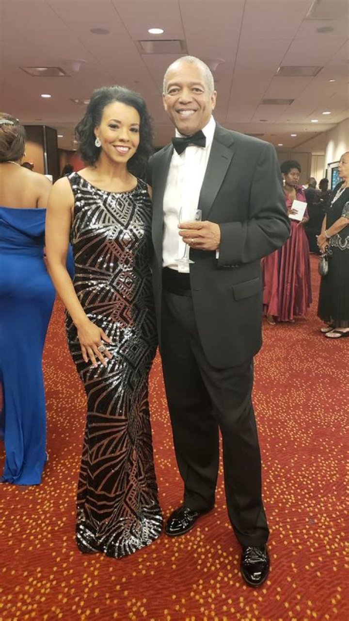 Tracye Hutchins, CBS 46 Anchor' & Husband Wedding Took Wrong Turn; A Bio