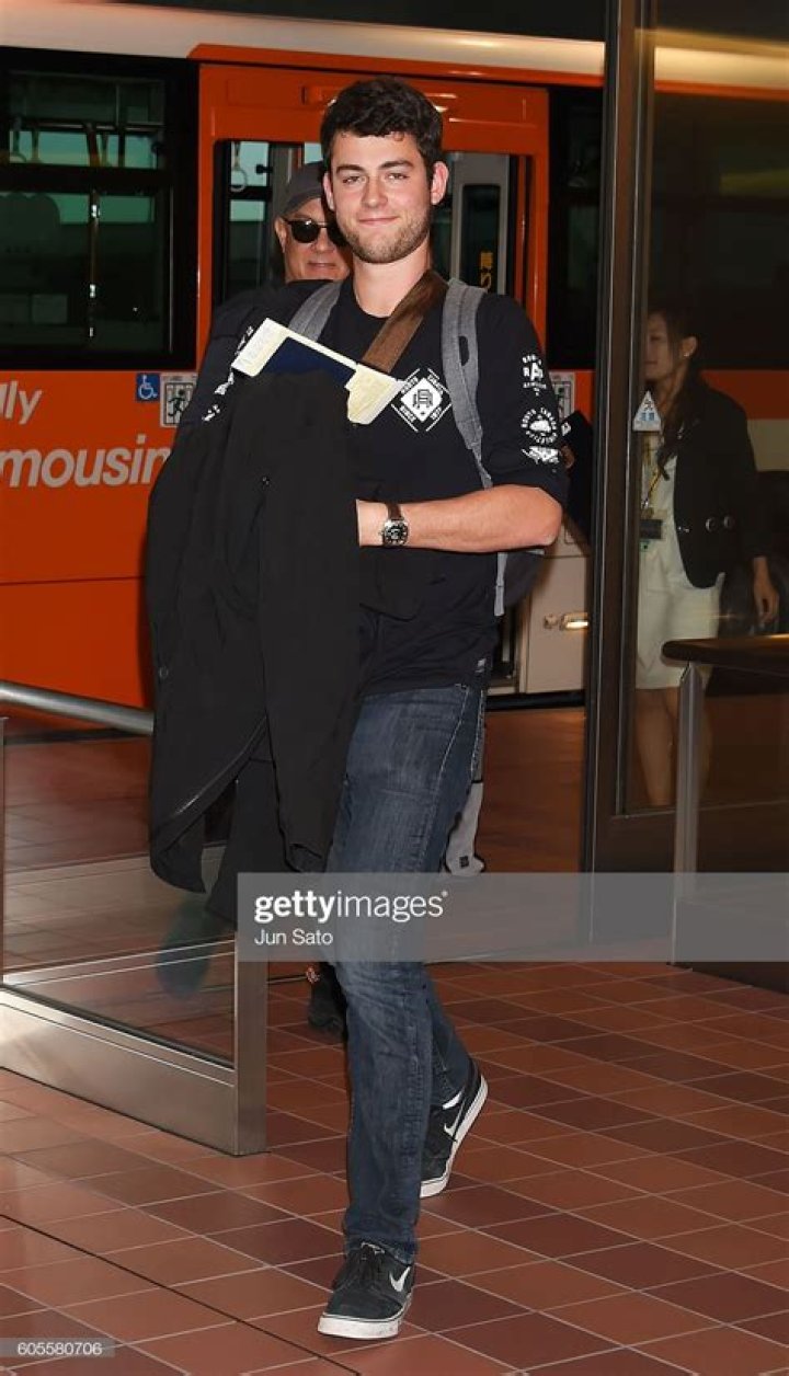 Truman Theodore Hanks Wiki, Rencontres, Petite amie, Parents, Famille, Bio - Celebrity.tn