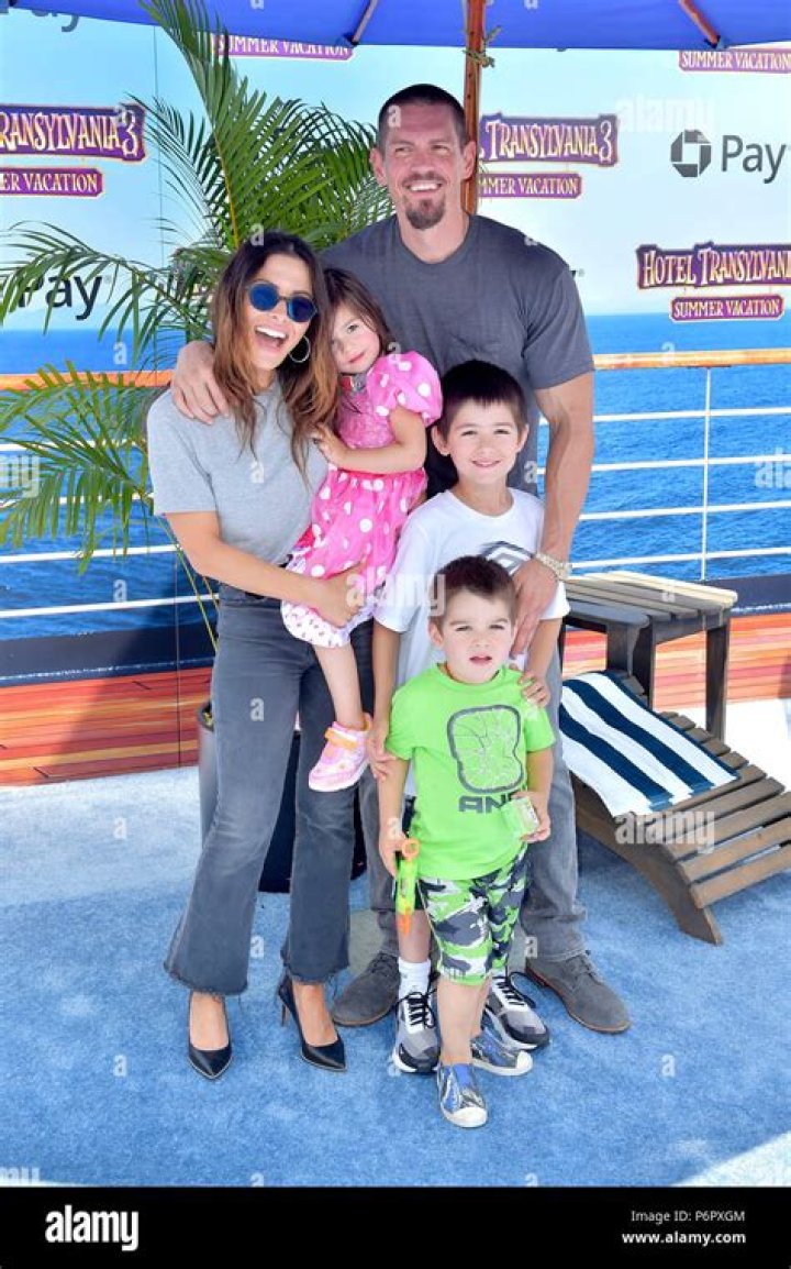 
Meet Violet Moon Howey – Photos Of Sarah Shahi’s Daughter With Husband Steve Howey

