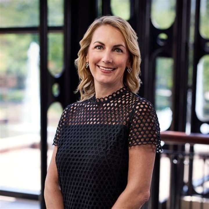 Vivian Kindle Net Worth – How Much Is Vivian Kindle Worth?