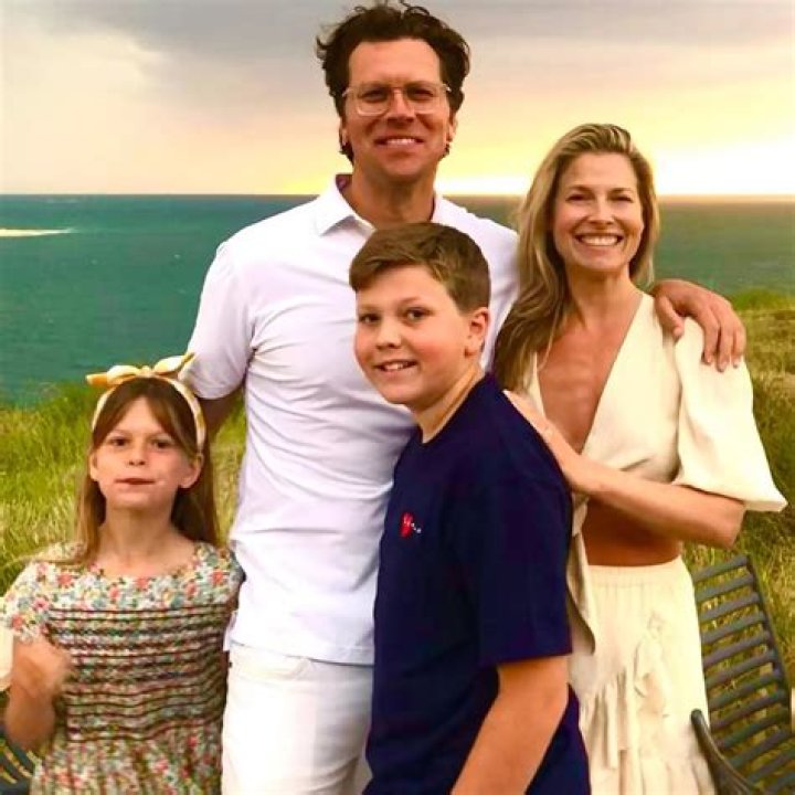 Meet Vivienne Margaret MacArthur – Photos Of Ali Larter’s Daughter With Husband Hayes MacArthur