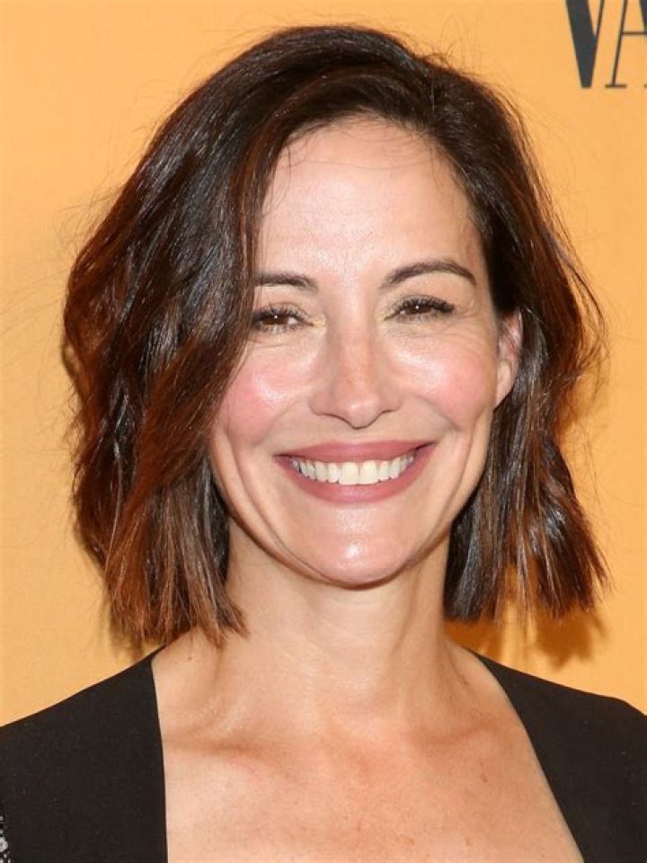 Wendy Moniz Bio, Wiki, Age, Height, Husband, Movies, Yellowstone, and Net Worth