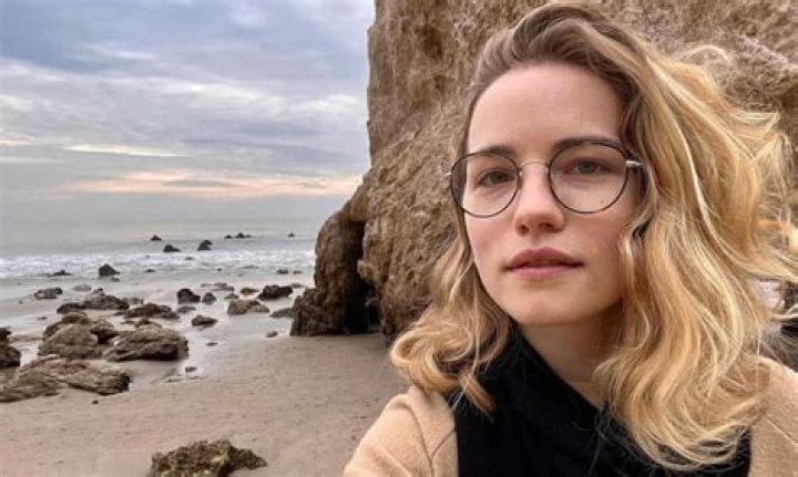 Willa Fitzgerald Height